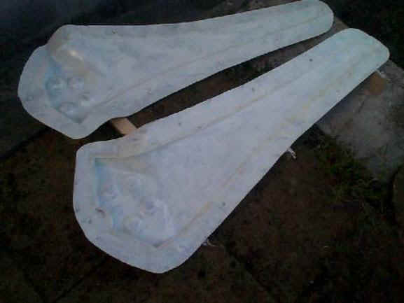 set up for casting the mould from the plug